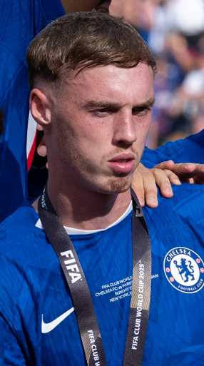 Liburan Tak Terduga Cole Palmer: Bintang Chelsea Pamer Aktivitas Santai Usai Dicoret dari Piala Dunia 2026